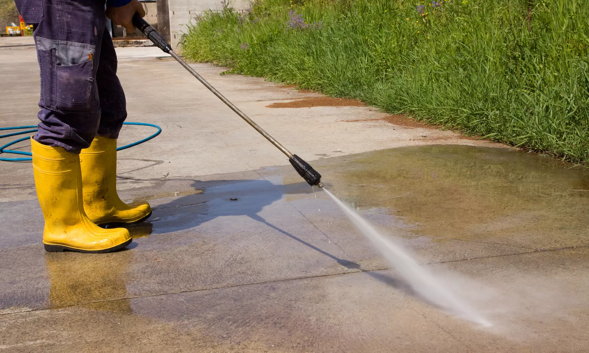 Professional Driveway Power Washing Services
